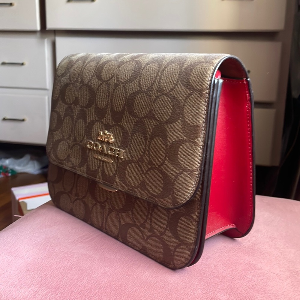 BRAND NEW COACH PURSE